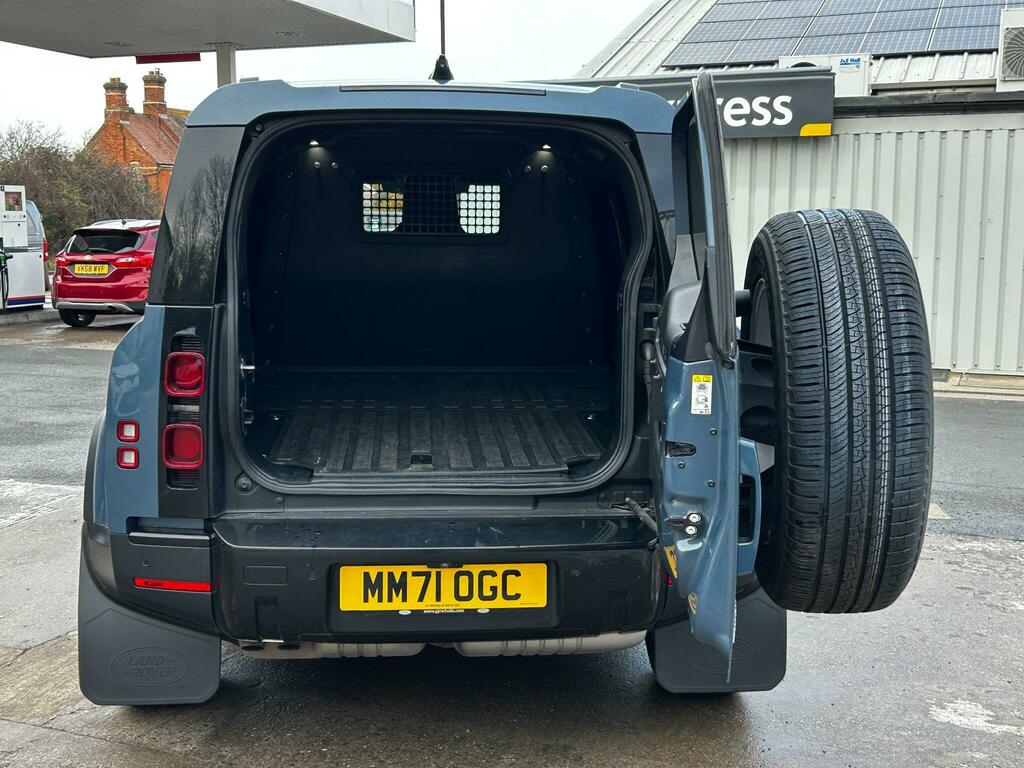 Land Rover Defender 110 3.0 D250 110 Hard Top Se 3 Seat MM71OGC Blue #6