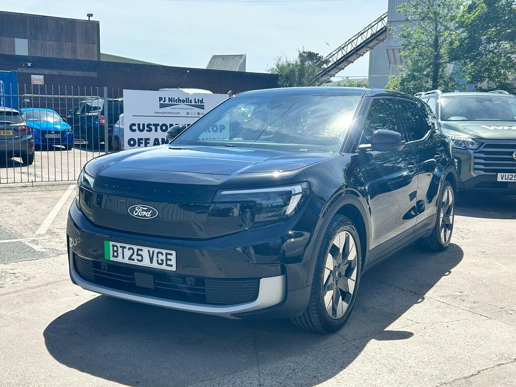 Ford Explorer Extended Range 77Kwh Premium Black #3