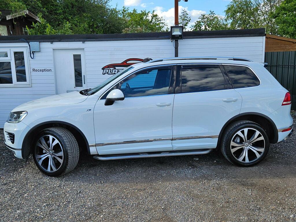 Volkswagen Touareg 3.0 Tdi V6 Bluemotion Tech R-line Tiptronic 4Wd Eu DC16JFG White #3