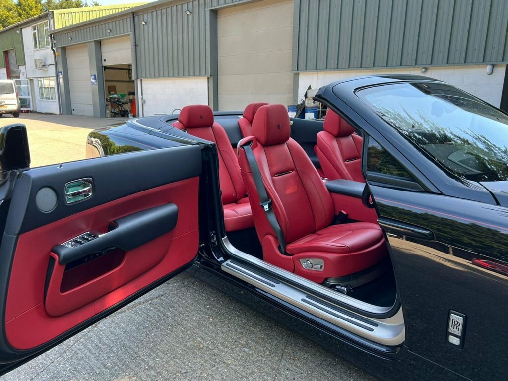 Rolls-Royce Dawn Black Badge Purple #27