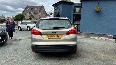 Ford Focus Zetec WG65JYD #4
