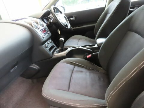 Nissan Qashqai Acenta White #4