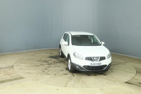 Nissan Qashqai Acenta White #2