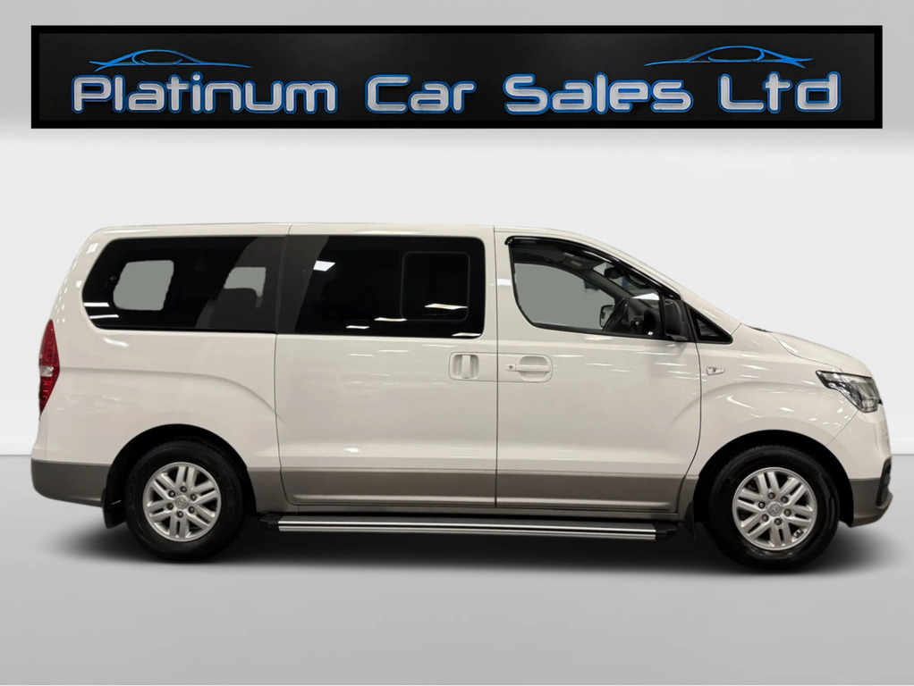 Hyundai I800 Crdi Se Nav 8 Seater EJ19KKT White #4
