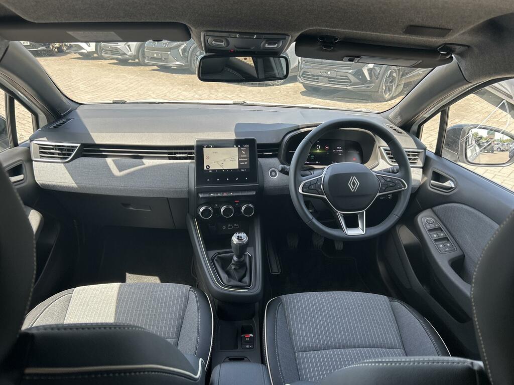 Renault Clio Hatchback Techno WN25YNG #5