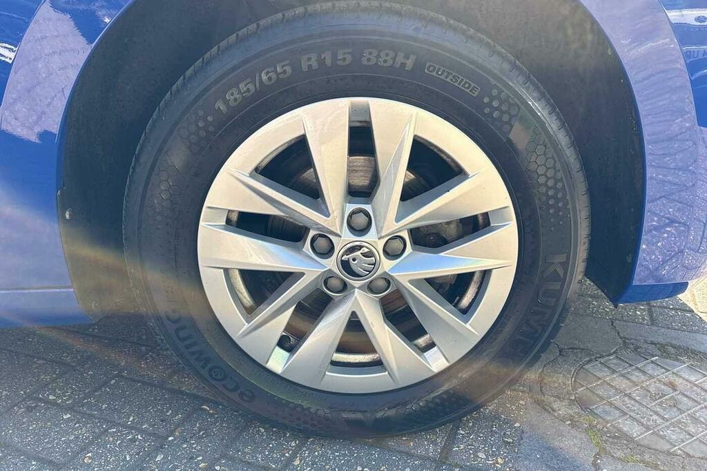 Skoda Fabia 1.0 Tsi Se Comfort WU24UOM Blue #5