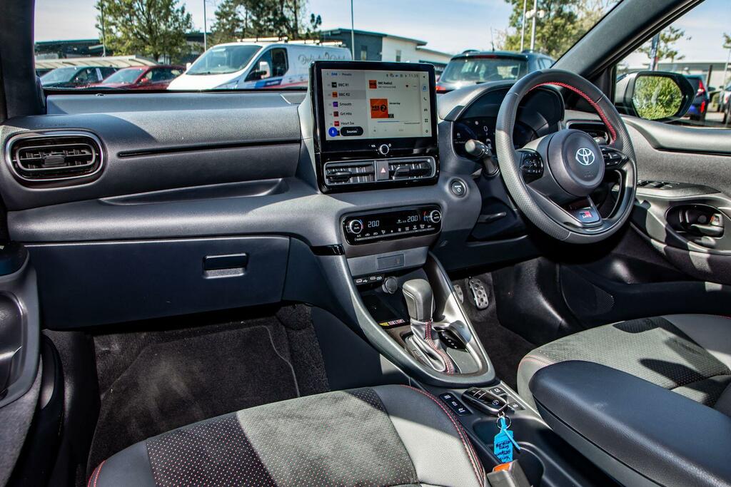 Toyota Yaris 1.5 Vvt-h Gr Sport E-cvt Euro 6 Ss Grey #5