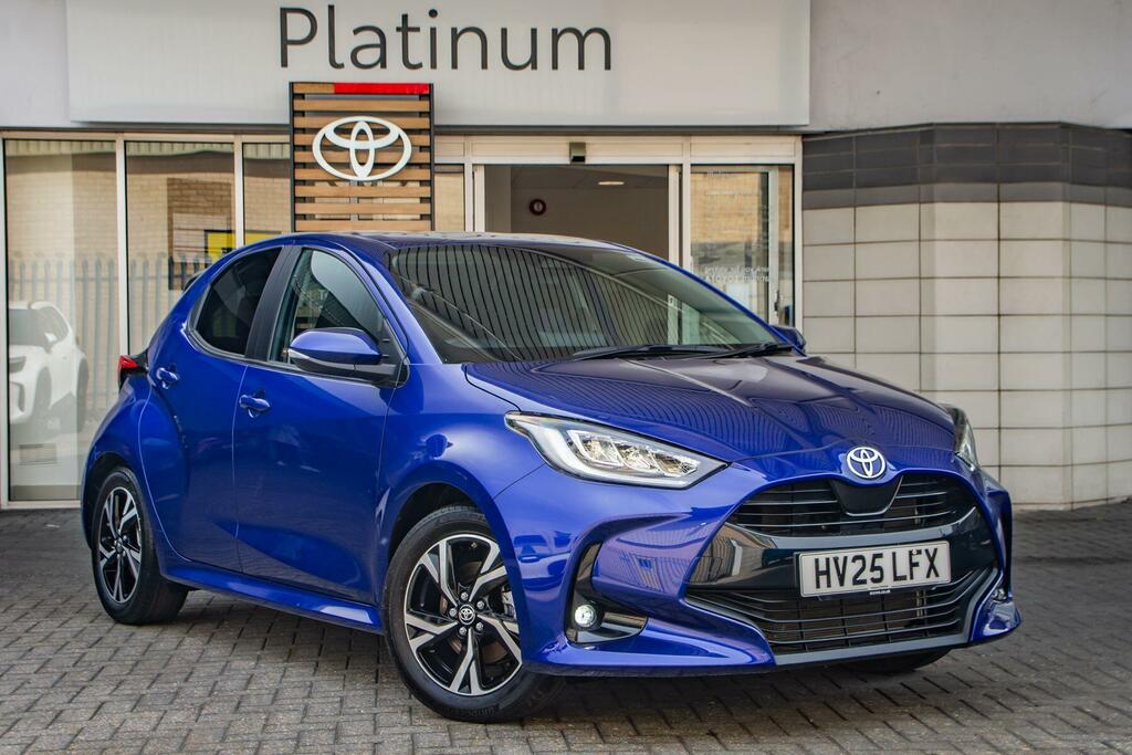 Toyota Yaris 1.5 Vvt-h Design E-cvt Euro 6 Ss Blue