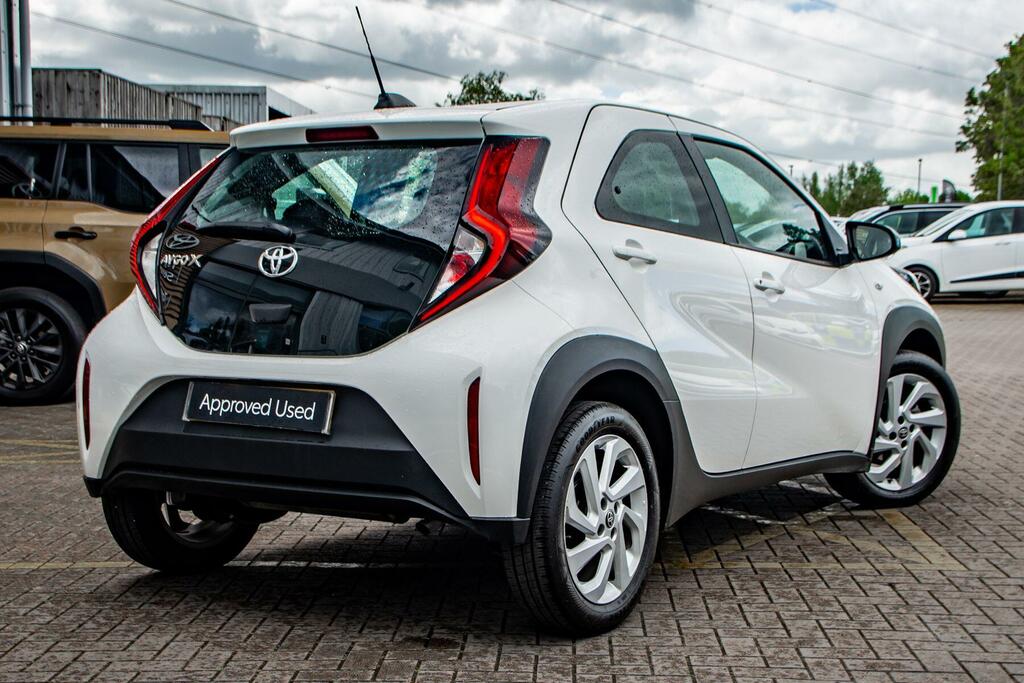 Toyota Aygo X 1.0 Vvt-i Pure X-shift Euro 6 Ss White #2