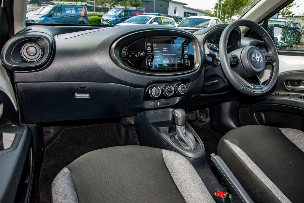 Toyota Aygo X 1.0 Vvt-i Pure X-shift Euro 6 Ss White #6