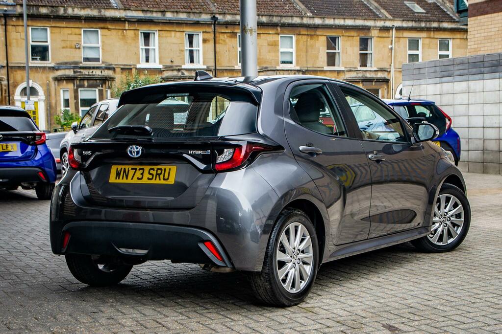 Toyota Yaris 1.5 Vvt-h Icon E-cvt Euro 6 Ss WN73SRU Grey #2