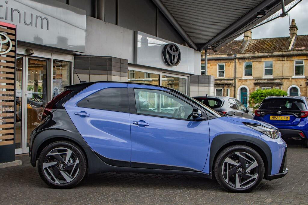 Toyota Aygo X 1.5H Excel Cvt Euro 6 Ss Blue #3