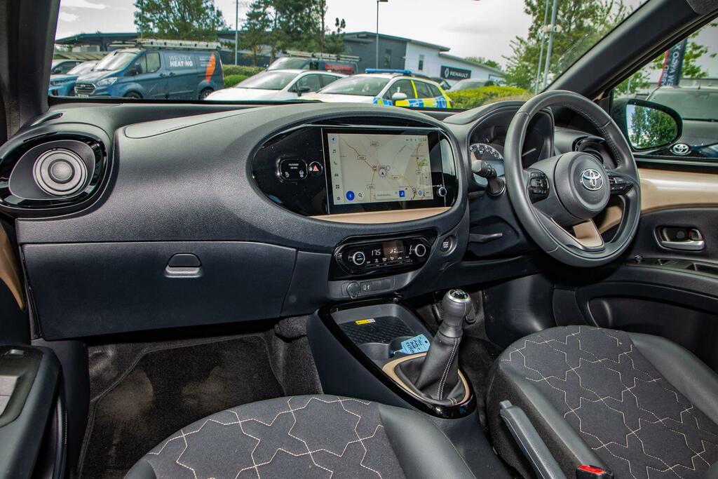 Toyota Aygo X 1.0 Vvt-i Exclusive Euro 6 Ss Brown #6