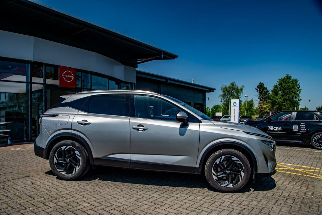 Nissan Qashqai 1.3 Dig-t Mhev N-connecta Euro 6 Ss Silver #5
