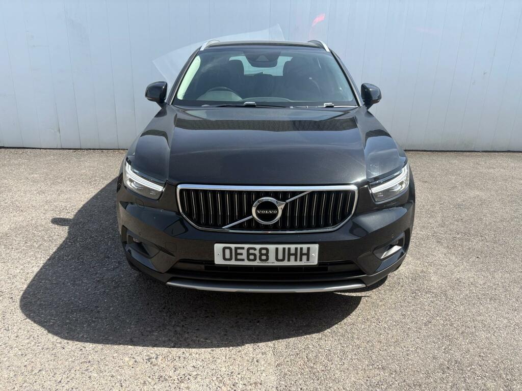 Volvo XC40 1.5 T3 Inscription Pro Euro 6 Ss OE68UHH Black #2