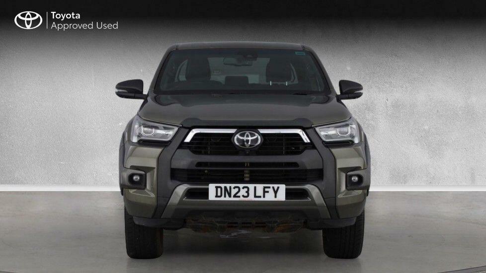 Toyota HILUX 2.8 D-4d Invincible X 4Wd Euro 6 Ss Brown #5