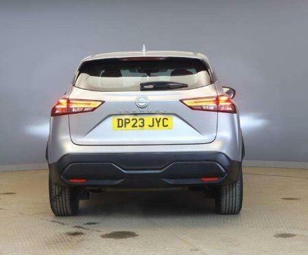 Nissan Qashqai 1.3 Dig-t Mhev Acenta Premium Euro 6 Ss DP23JYC Silver #4
