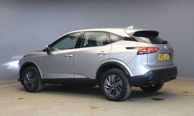 Nissan Qashqai 1.3 Dig-t Mhev Acenta Premium Euro 6 Ss DP23JYC Silver #2