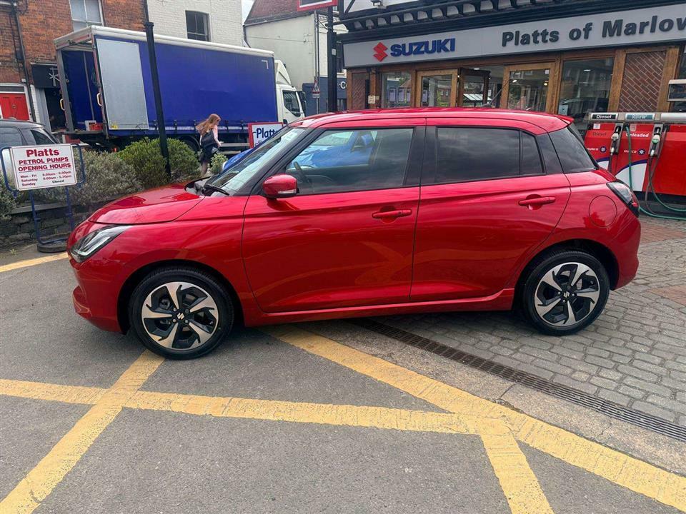 Suzuki Swift Ultra 1.2I Hybrid KS75TYF Red #3