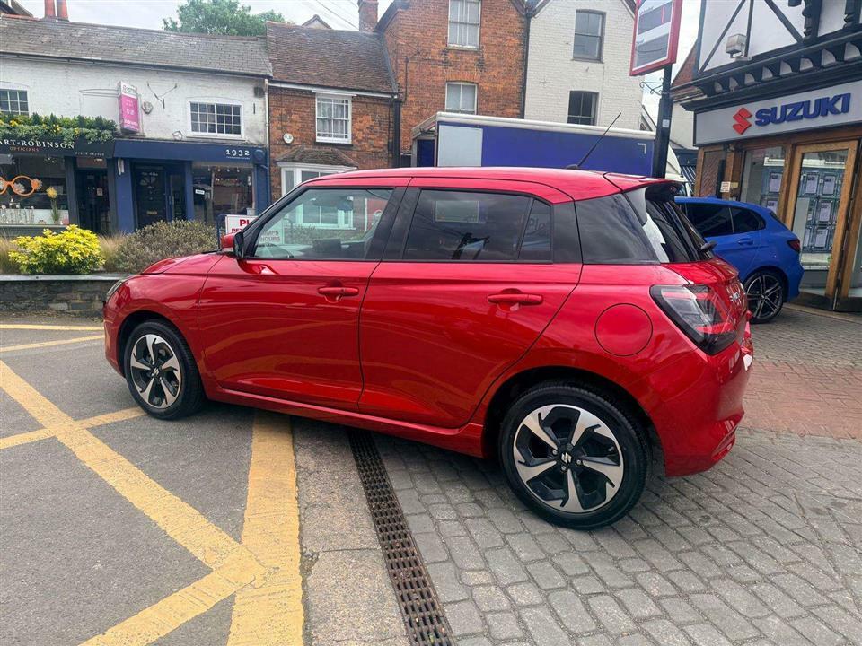 Suzuki Swift Ultra 1.2I Hybrid KS75TYF Red #4