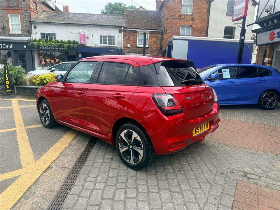 Suzuki Swift Ultra 1.2I Hybrid KS75TYF Red #5