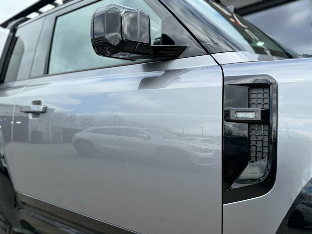 Land Rover Defender 3L X-dynamic Hse Grey #5
