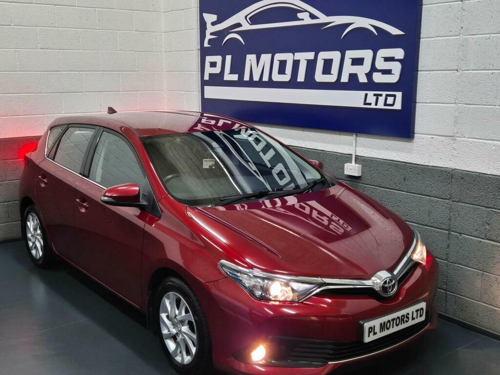 Toyota Auris 1.2 Vvt-i Icon Euro 6 S S Red #2