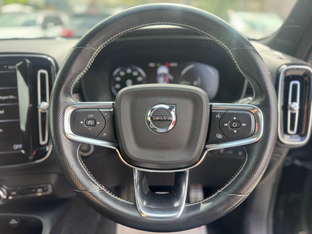 Volvo XC40 1.5 Xc40 R-design T4 Recharge UGZ1659 Black #5