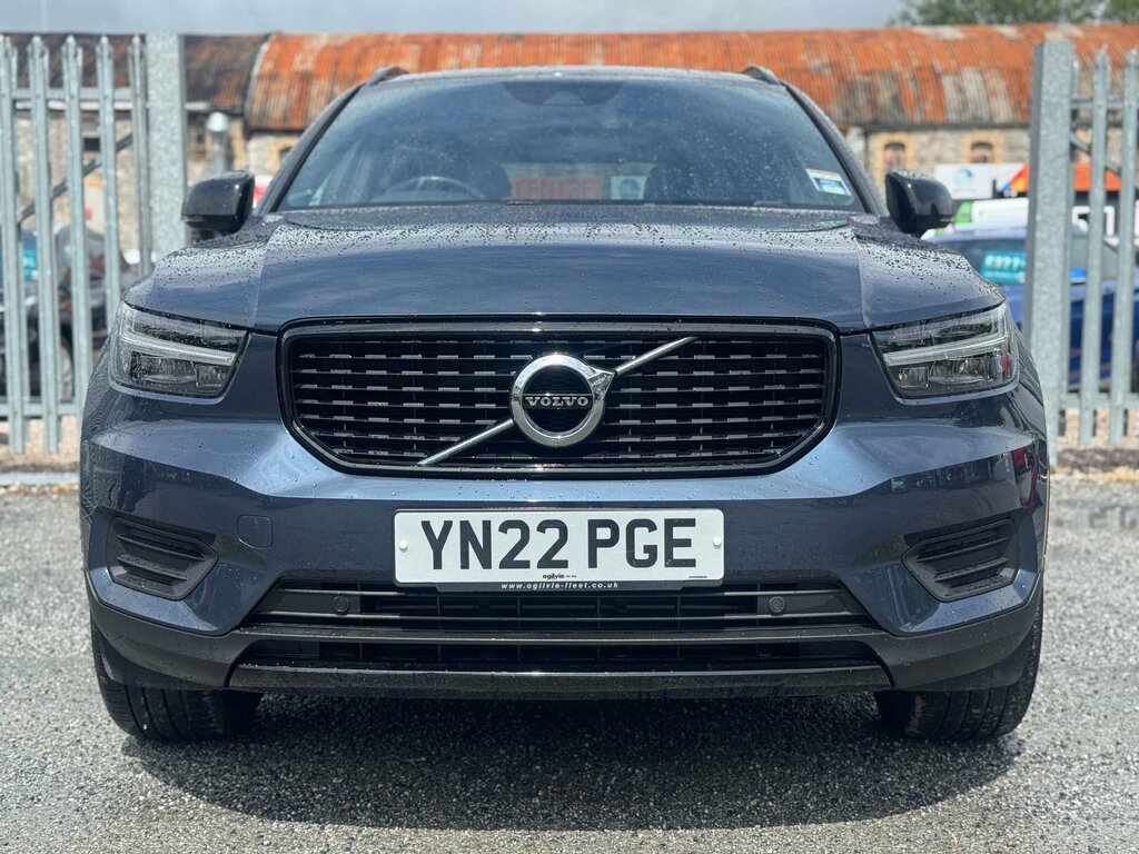 Volvo XC40 1.5 Xc40 R-design T3 YN22PGE Blue #2
