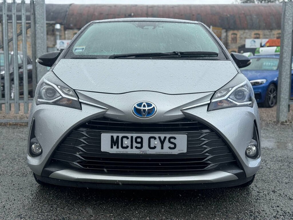 Toyota Yaris 1.5 Yaris Y20 Vvt-i Hev Cvt MC19CYS Silver #2