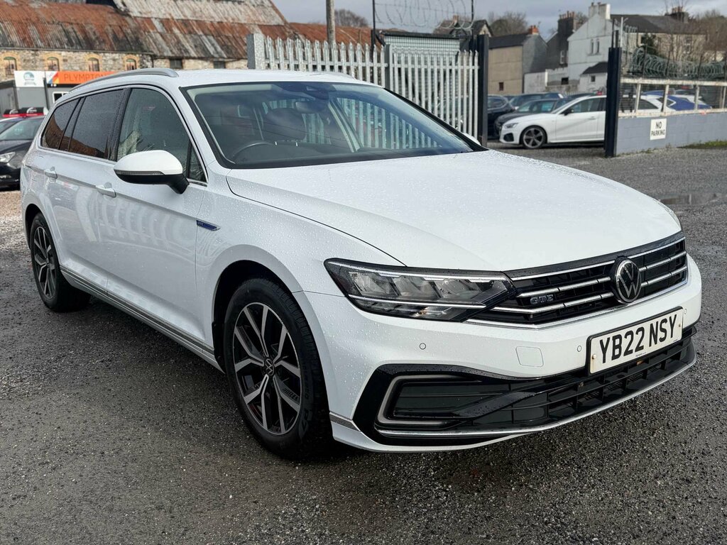 Volkswagen Passat 1.4 Passat Gte White