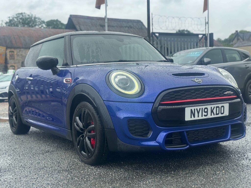 Mini Hatch 2.0 John Cooper Works Blue