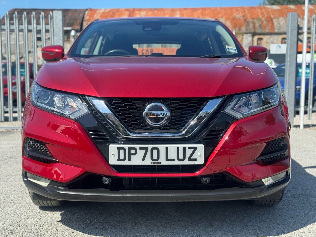 Nissan Qashqai 1.3 Qashqai Acenta Premium Dig-t DP70LUZ Red #2