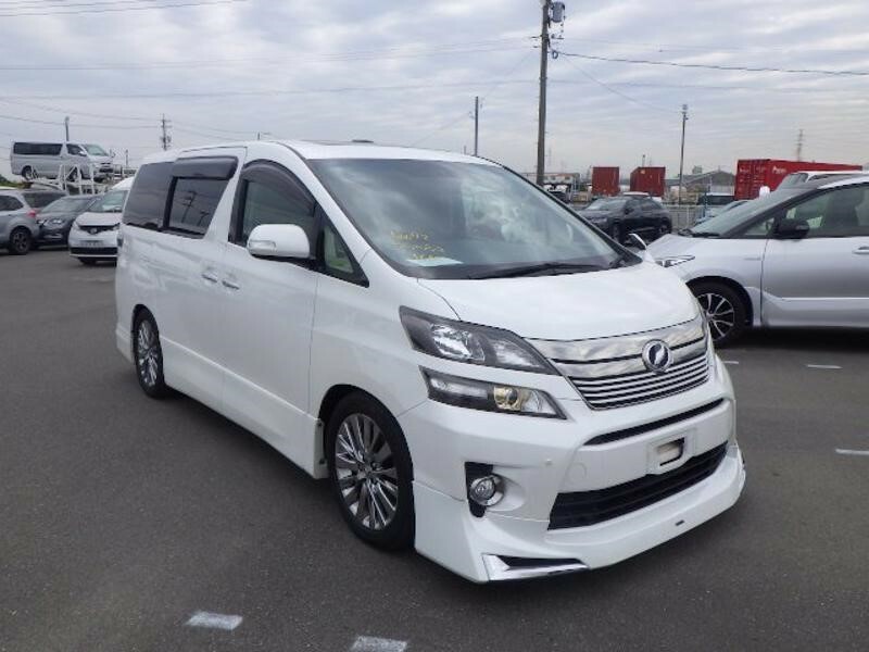 Toyota Vellfire 2.4 Goldeneyes 2 Edition Cruise Control-modelista