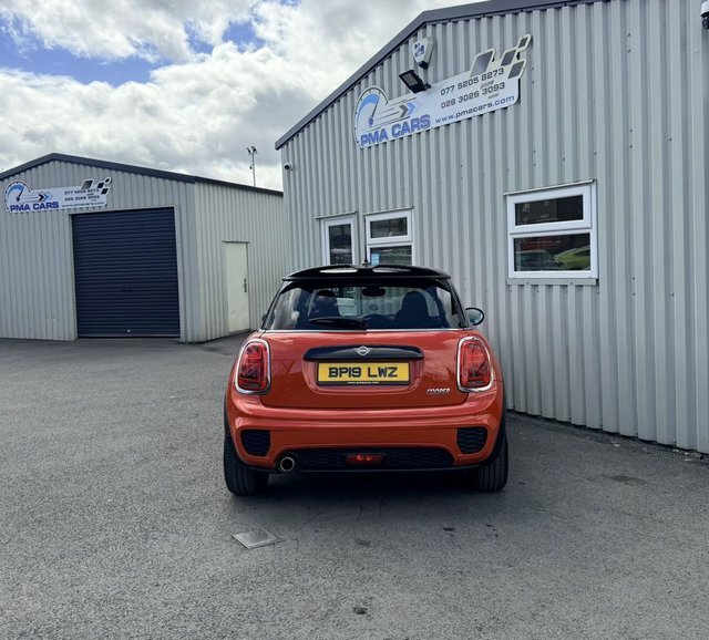 Mini Hatch 1.5 Cooper Sport Hatchback BP19LWZ Orange #3