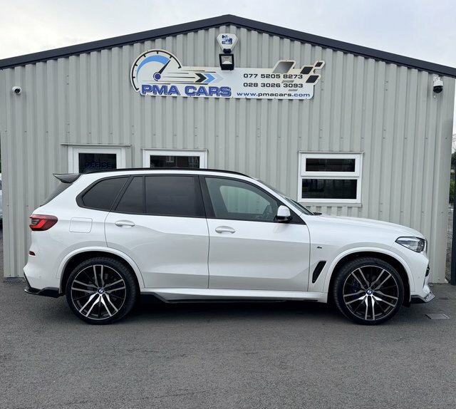 BMW X5 3.0 30D Mht M DL21VTG White #3