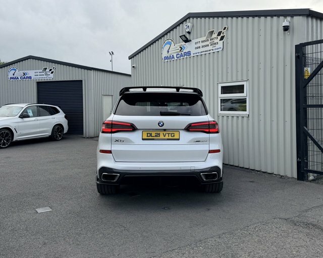BMW X5 3.0 30D Mht M DL21VTG White #5