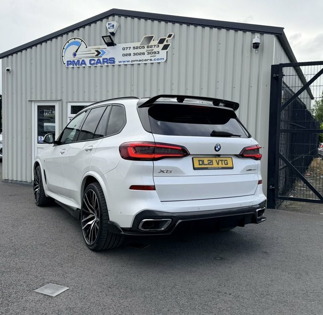 BMW X5 3.0 30D Mht M DL21VTG White #4