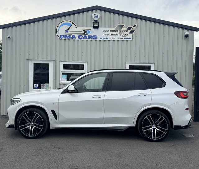 BMW X5 3.0 30D Mht M DL21VTG White #6