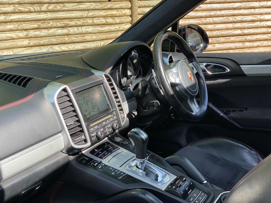 Porsche Cayenne Suv VE62KPZ Black #3