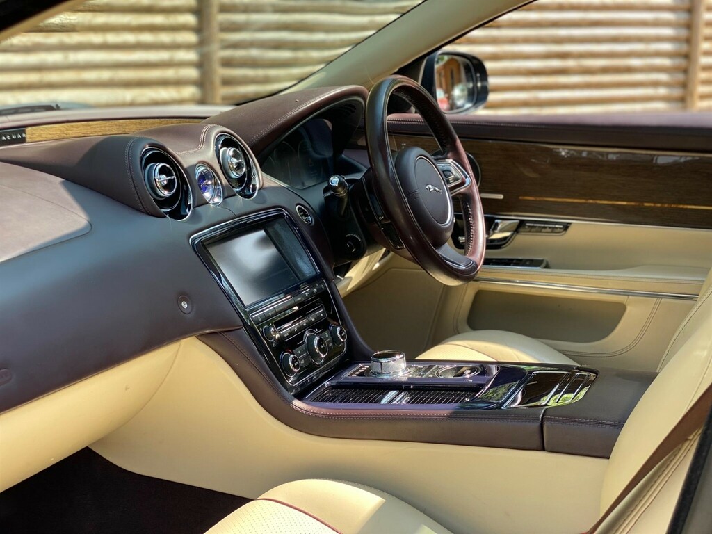 Jaguar XJ Saloon Red #3