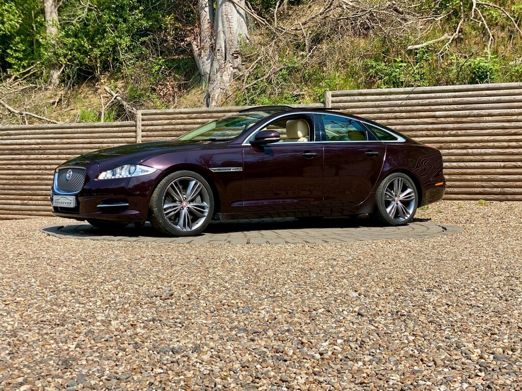 Jaguar XJ Saloon Red #4