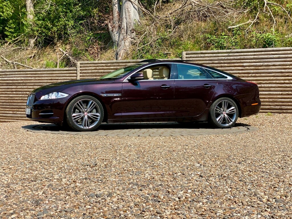 Jaguar XJ Saloon Red #6