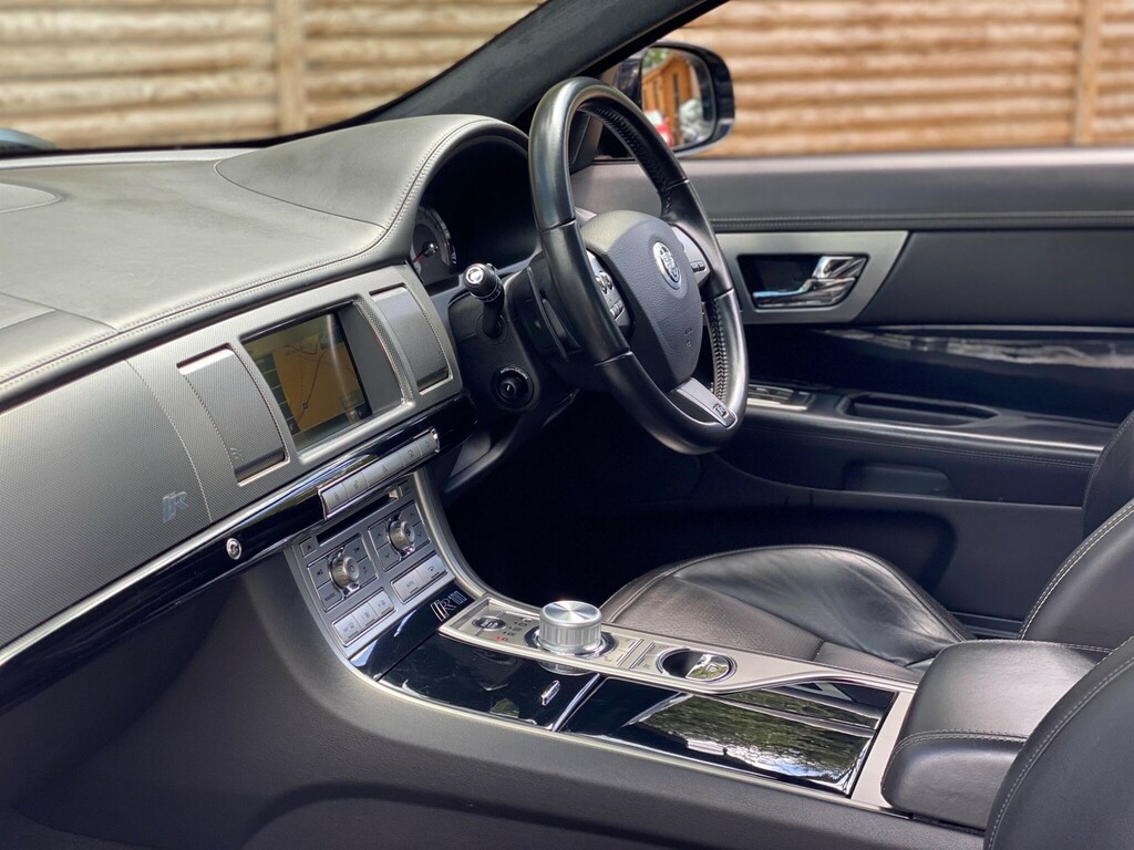 Jaguar XF Saloon GJ11DKF Grey #2