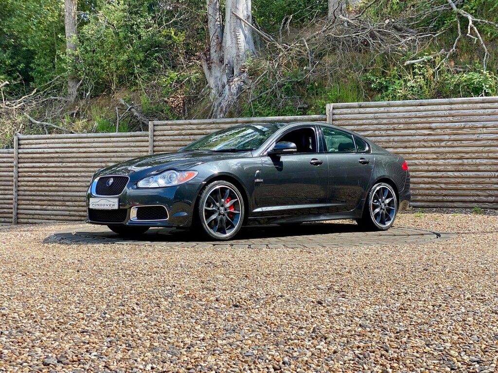 Jaguar XF Saloon Grey