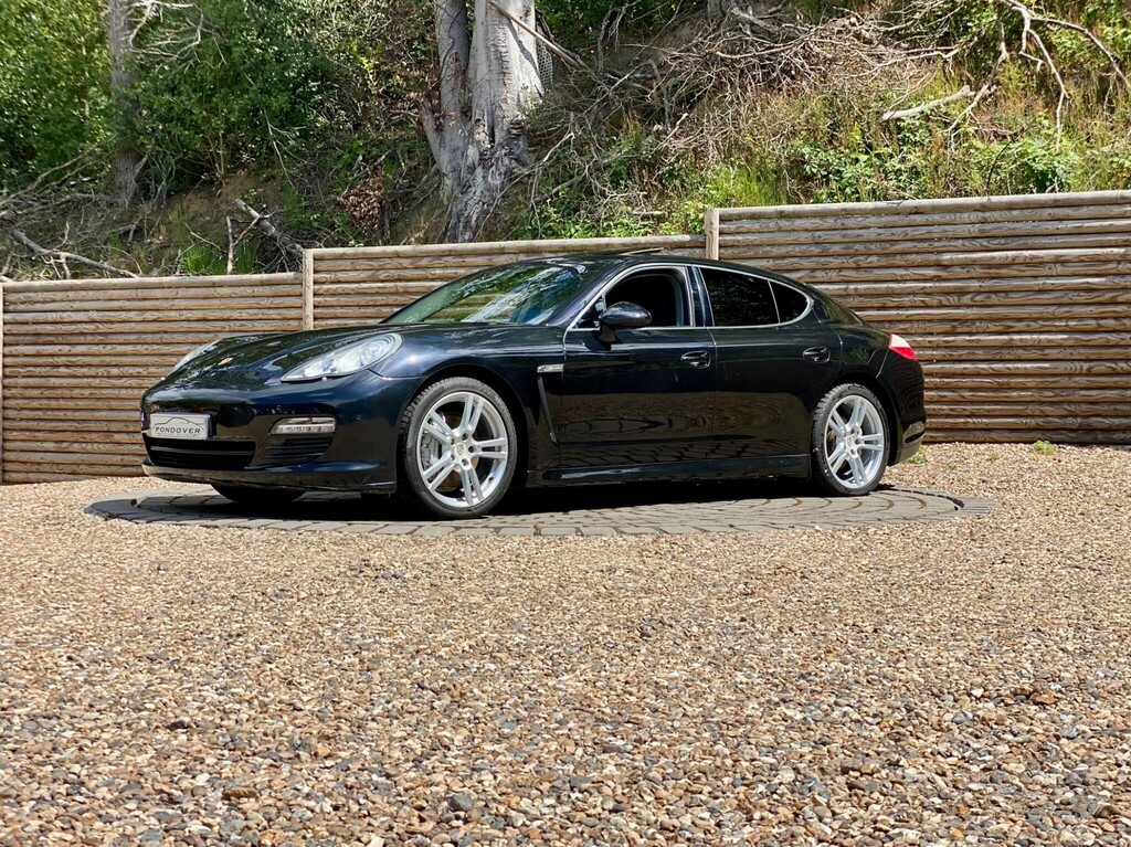 Porsche Panamera S Black