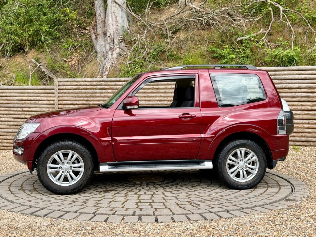 Mitsubishi Shogun Suv Red #6