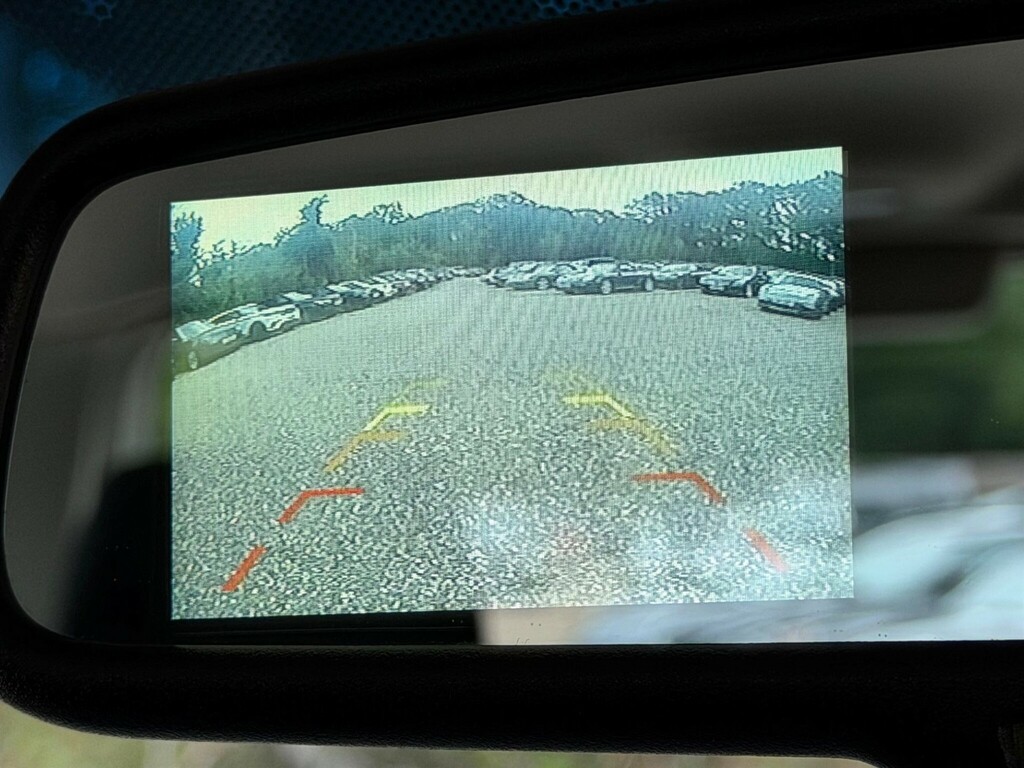 Mitsubishi Shogun Suv Red #3