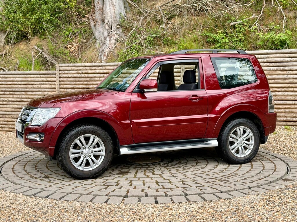 Mitsubishi Shogun Suv Red #5