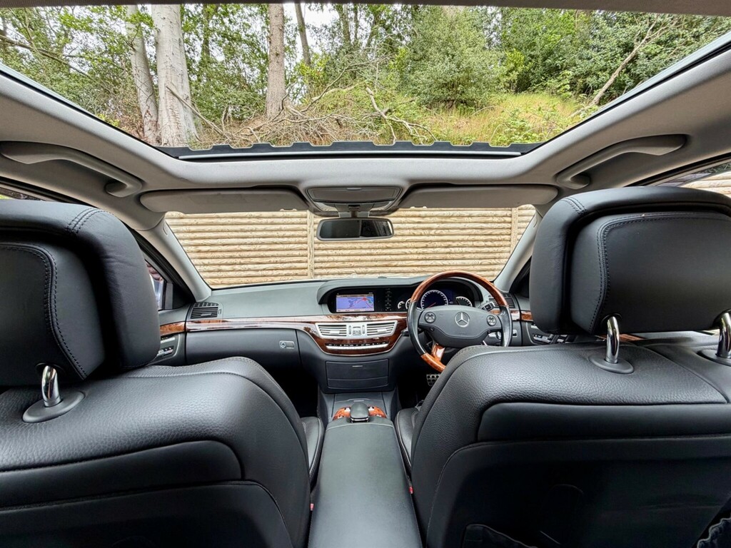 Mercedes-Benz S Class Saloon Silver #2